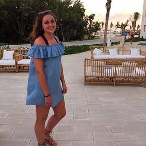 Meet your Posher, Nikki