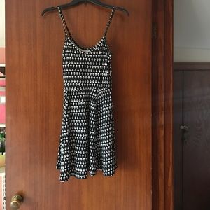 Black and white geometric pattern dress!