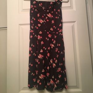 100% Viscose Reformation Dress. Size 2. Like New.