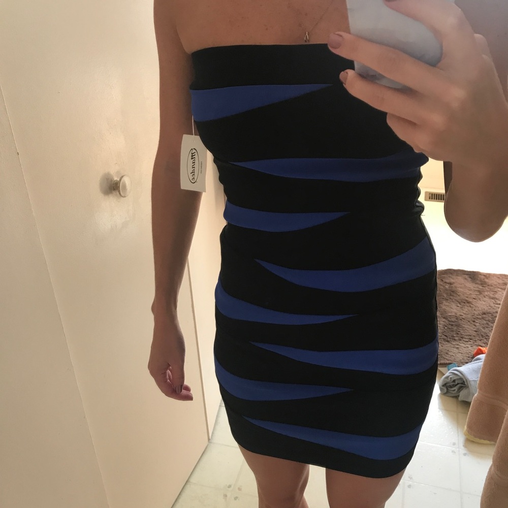 Bodycon Colorblock Strapless Dress - Picture 2 of 3