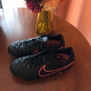 Nike Jr Tiempo Genio Leather Soccer Cleats Youth