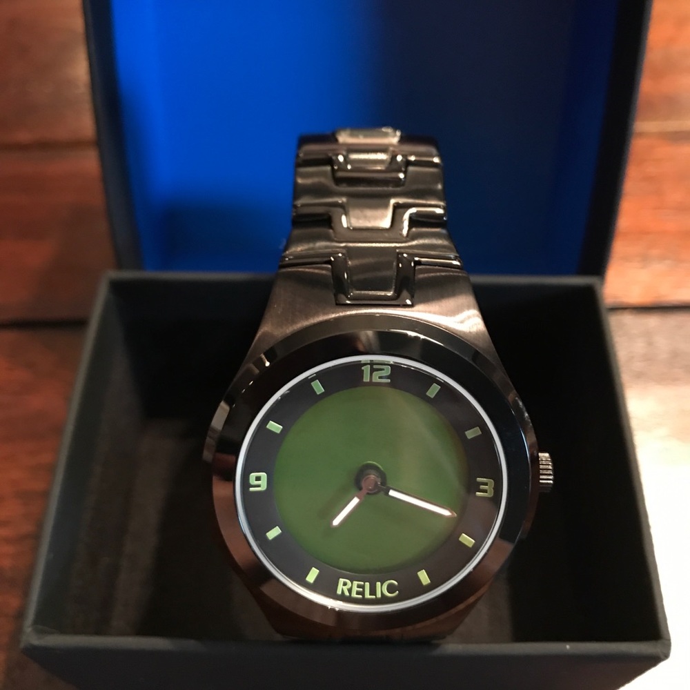 Men’s Relic Stainless Steel Watch in 🖤 Black 🖤