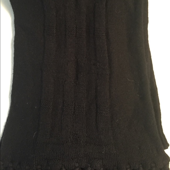 OAKS Signature wool scarf - Picture 2 of 3