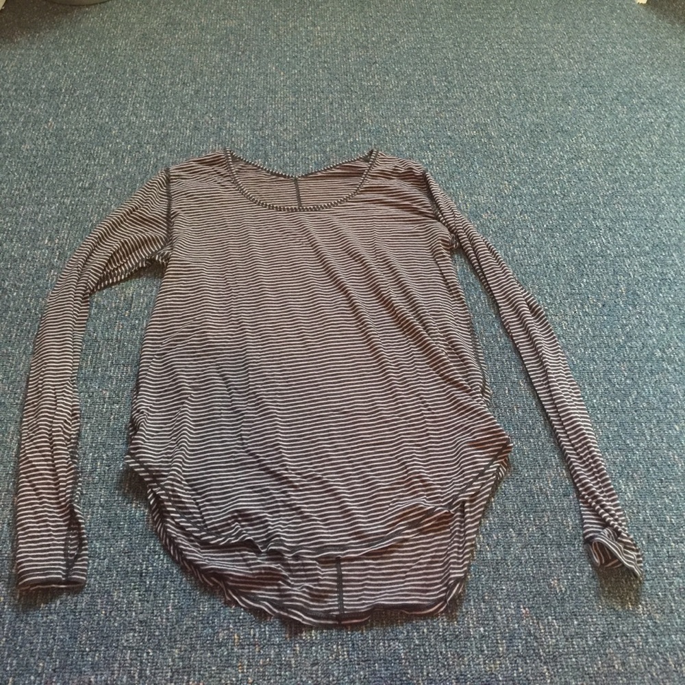 Lululemon lightweight striped long sleeve tee