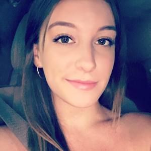 Meet your Posher, Dani