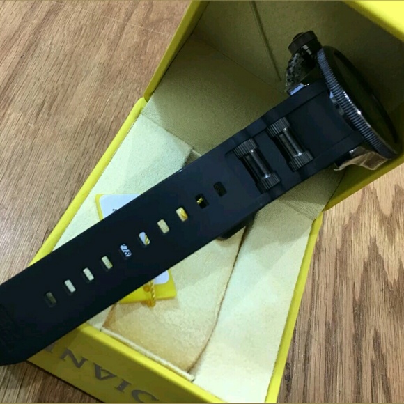 Brand new Invicta Russian Men's watch( firm price) - Picture 4 of 8