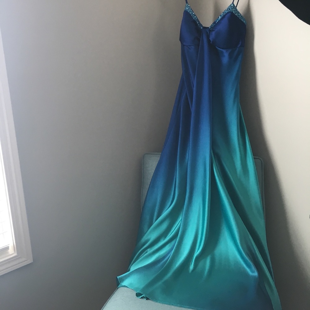 Gorgeous blue ball gown.
