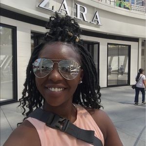 Meet your Posher, Rahab