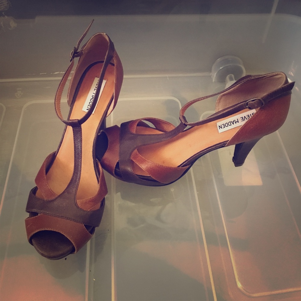 Brown & Tan Steve Madden Pascha Size 9