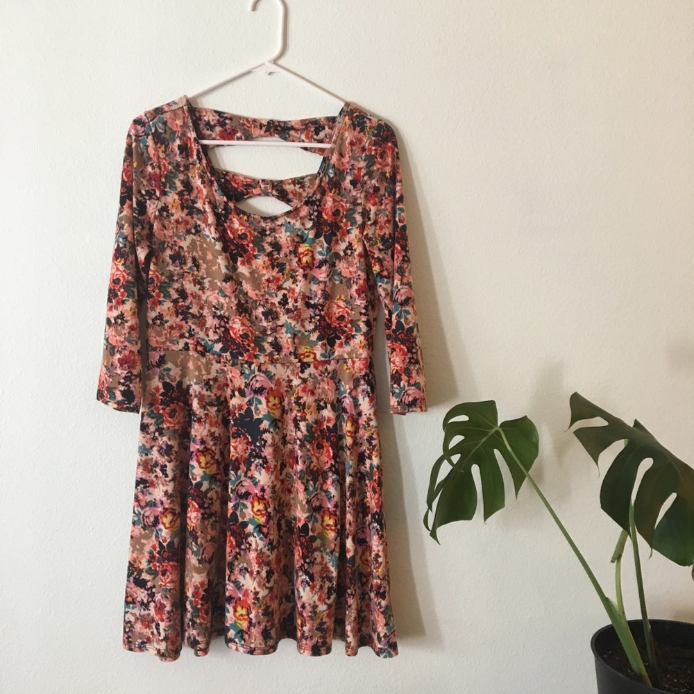 Floral, vintage-inspired dress
