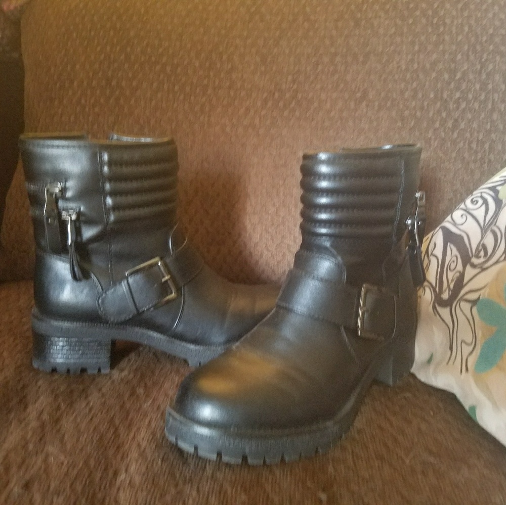 Black pLeather Moto Booties, size 7.5