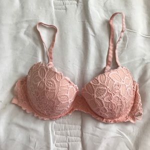 Victoria’s Secret plunge Date Bra 36B