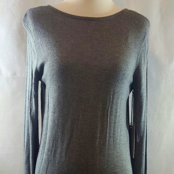 Jennifer Lopez Gray Tunic - Picture 3 of 3