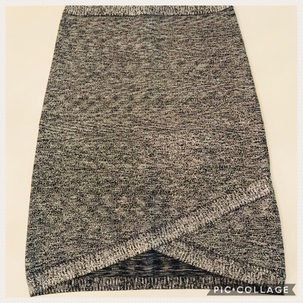 Bebe Metallic Silver Black Bandage Fit Skirt Sz XS