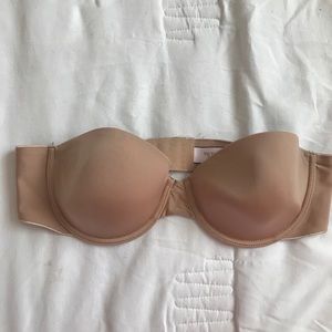 Victoria’s Secret strapless bra 36B