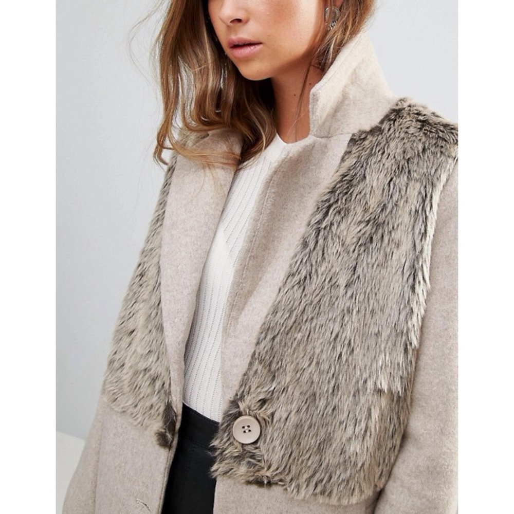 🎁 Glamorous Coat with Fur Overlay Long Jacket NWT - Picture 4 of 7
