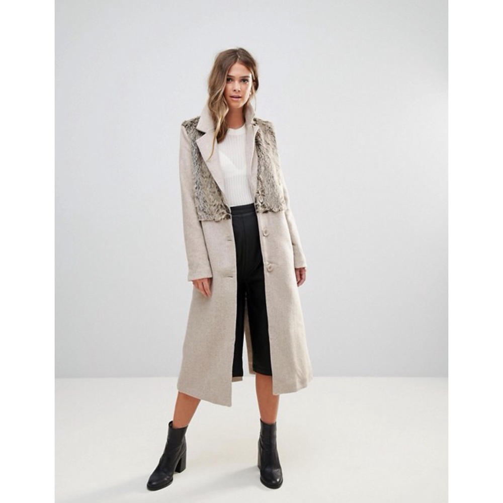 🎁 Glamorous Coat with Fur Overlay Long Jacket NWT - Picture 2 of 7