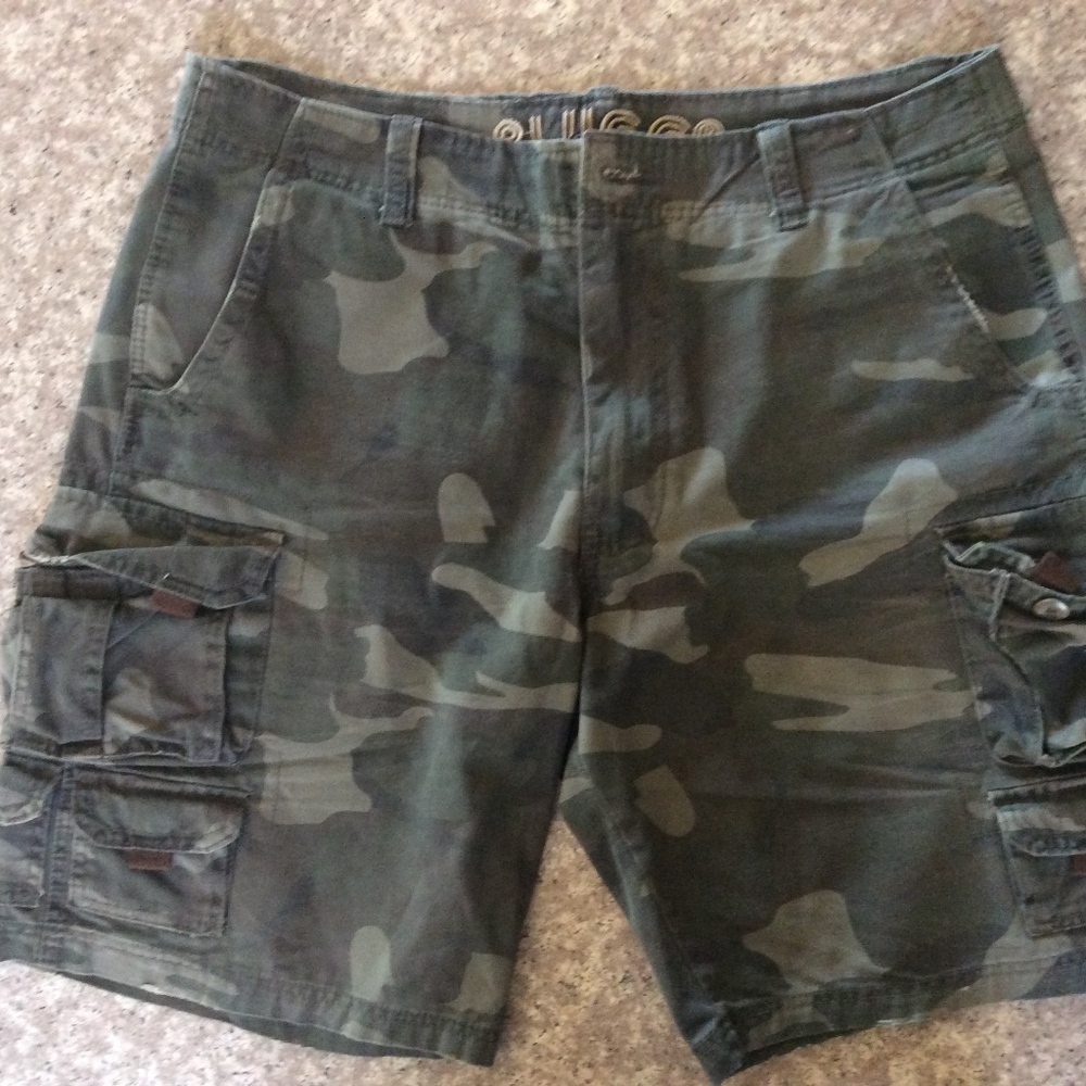 Plugg Camo Cargo Men's Shorts