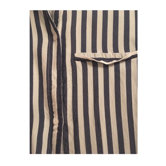 Zara Navy and White Button-Down - Picture 5 of 5