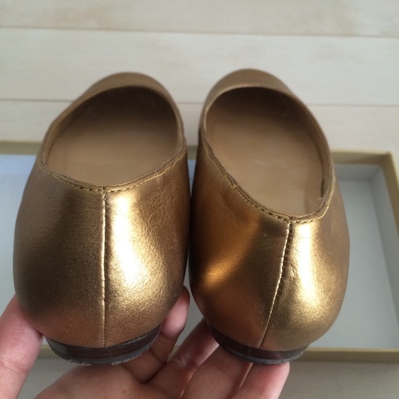 MICHAEL Michael Kors gold flats with box - Picture 6 of 6