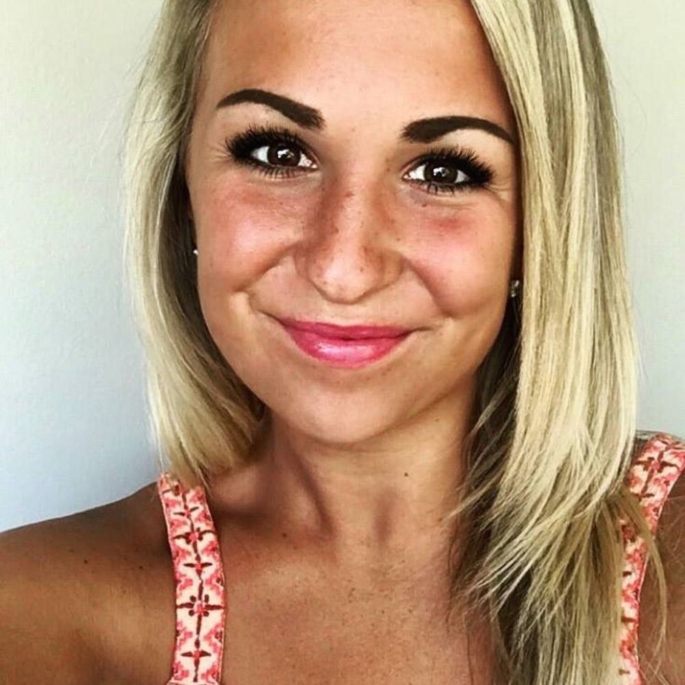 Meet your Posher, Lisa