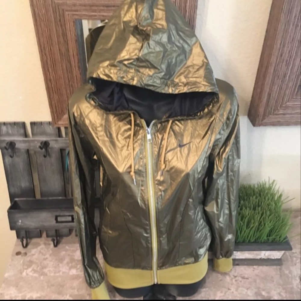 Vintage NIKE Metallic Gold Windbreaker-S
