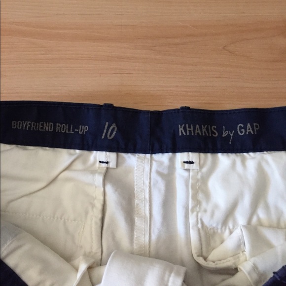 GAP Boyfriend Roll Up Shorts - Picture 3 of 4