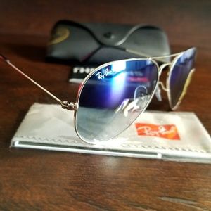 RAYBAN AVIATOR GRADIENT 100% AUTHENTIC! RAYBAN AVIATOR GRADIENT 100% AUTHENTIC!