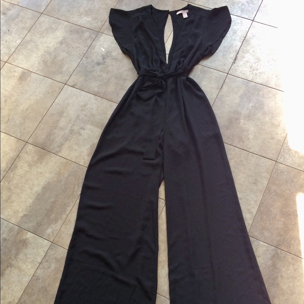 FOREVER 21 CONTEMPORARY PLUNGING BLACK JUMPSUIT