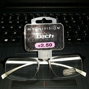 Magnivision Magnivision