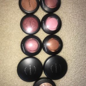 6 MAC blushes, 2 beauty powers, 1 highlighter