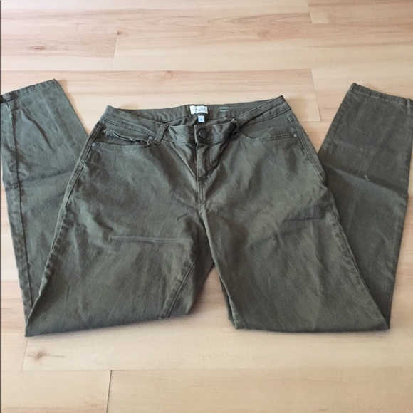 Khaki Green Skinny Lowrise Pant - Picture 3 of 4