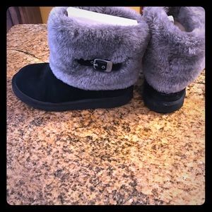 Black and grey adorable UGGS