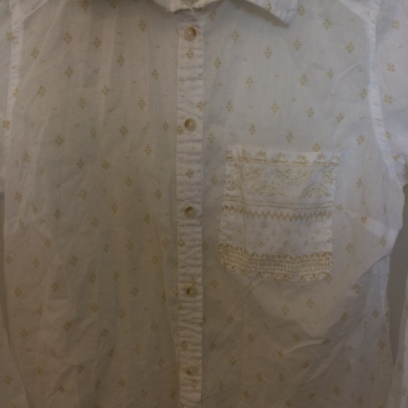 light button up - Picture 2 of 5