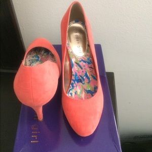 Madden girl Coral color pumps