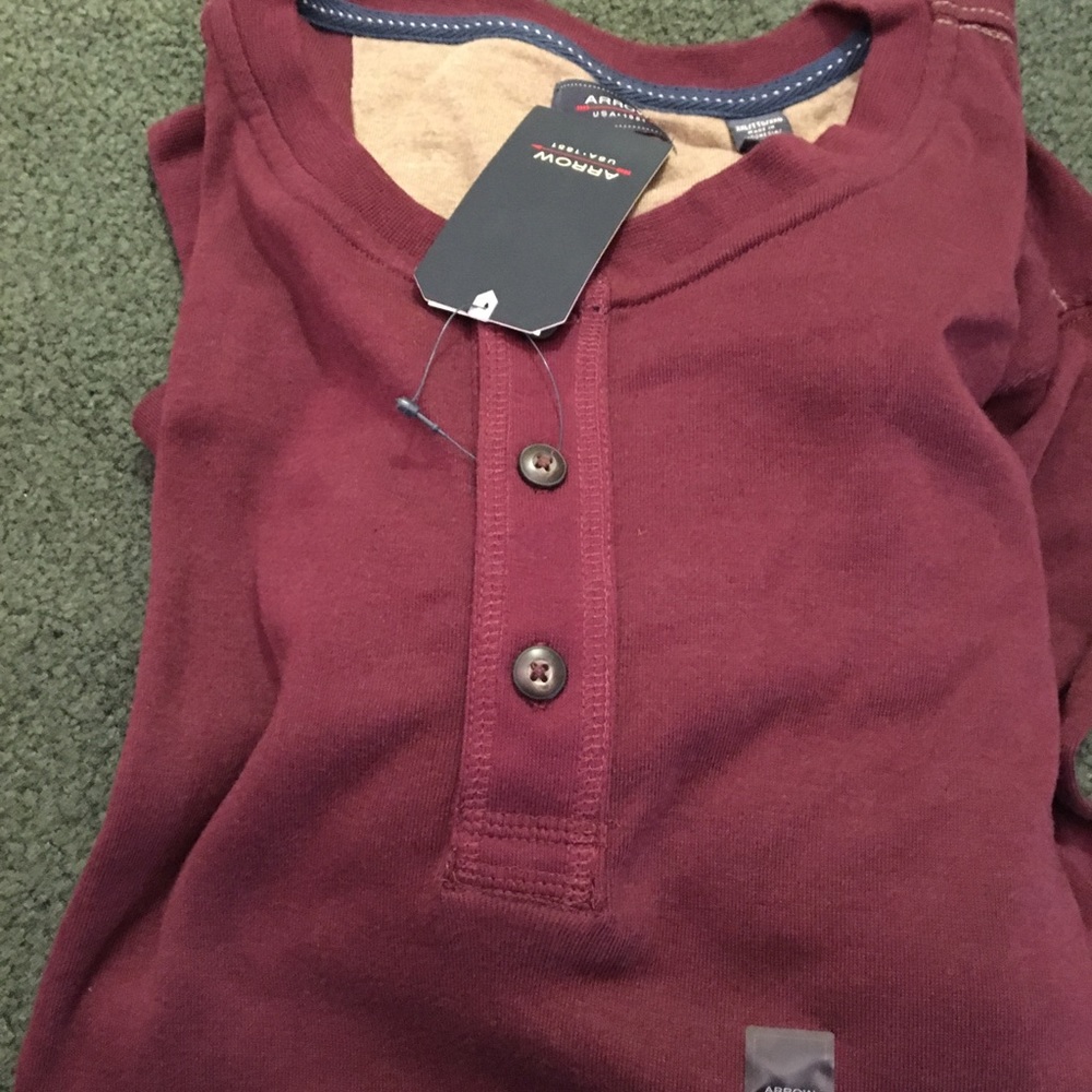 New Men’s Arrow Henley top size Xxl