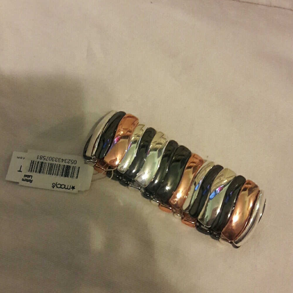 BNWT Macy's 3 tone bracelet