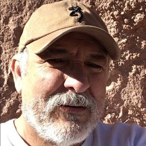 Meet your Posher, Dennis