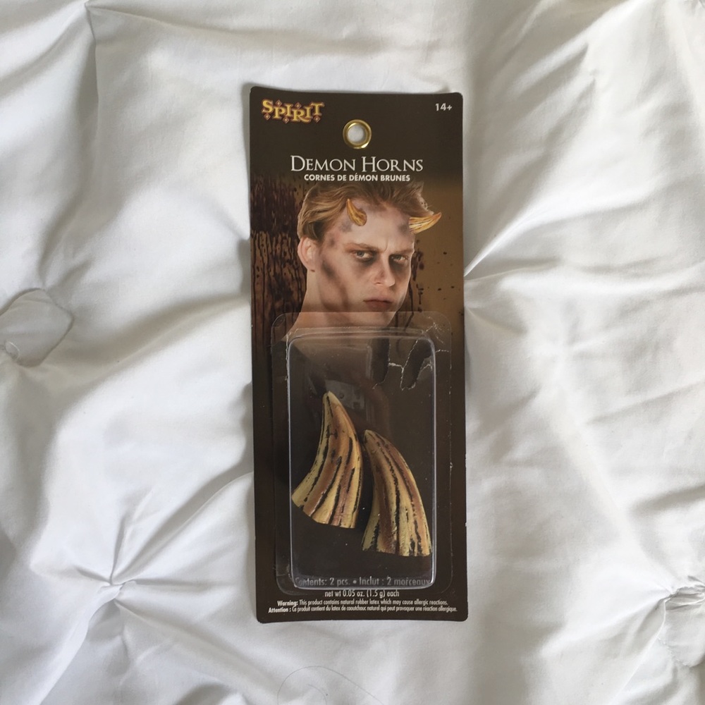 Demon horns