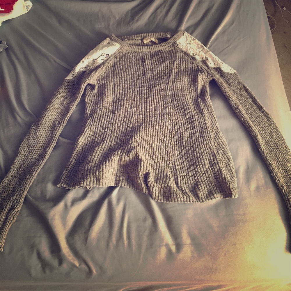 Hollister knit sweater