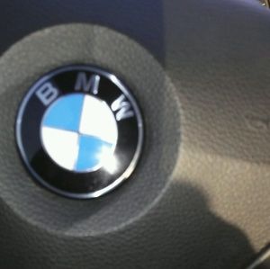 Meet your Posher, Desrick