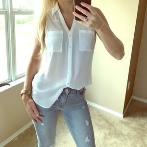 Express sleeveless button down XS