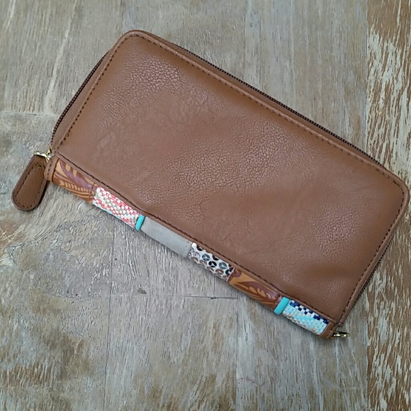 Fashion Wallet - Picture 3 of 3
