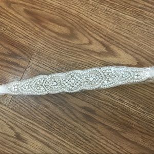 Bridal sash. Never been worn. excellent condition Bridal sash. Never been worn. excellent condition