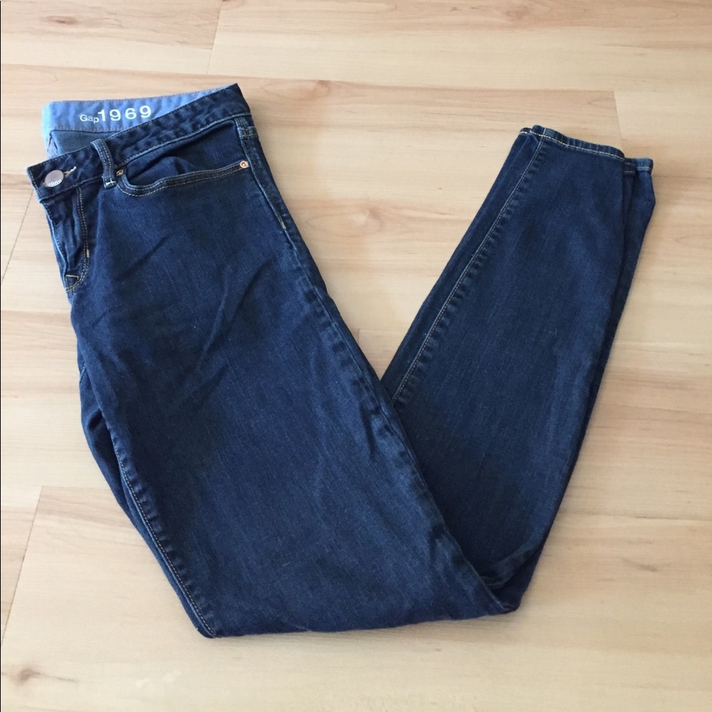 GAP Skinny Jeans