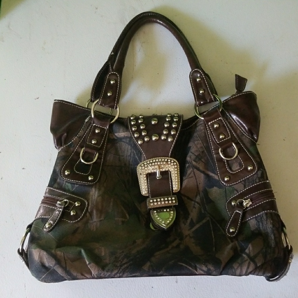 Camo purse