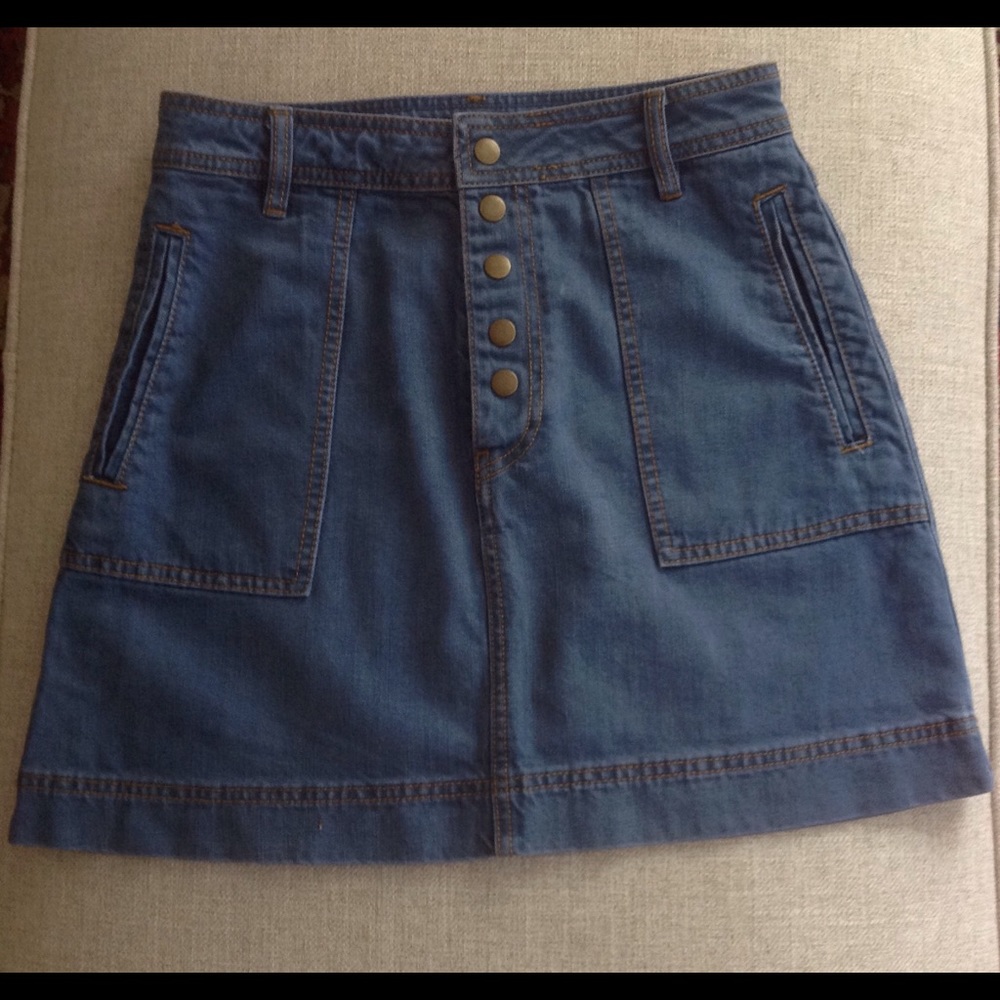 Free People denim skirt - size 27 🍂❤️
