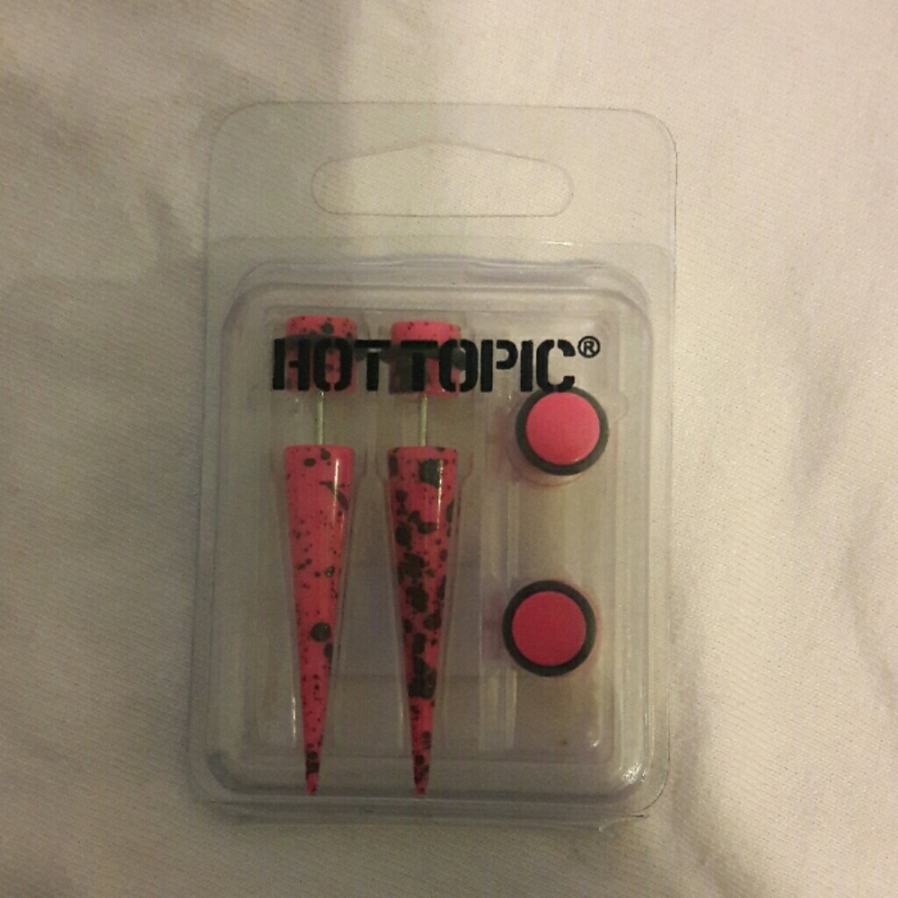 BNWT Earing that look like spacers