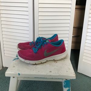 Nike shoes