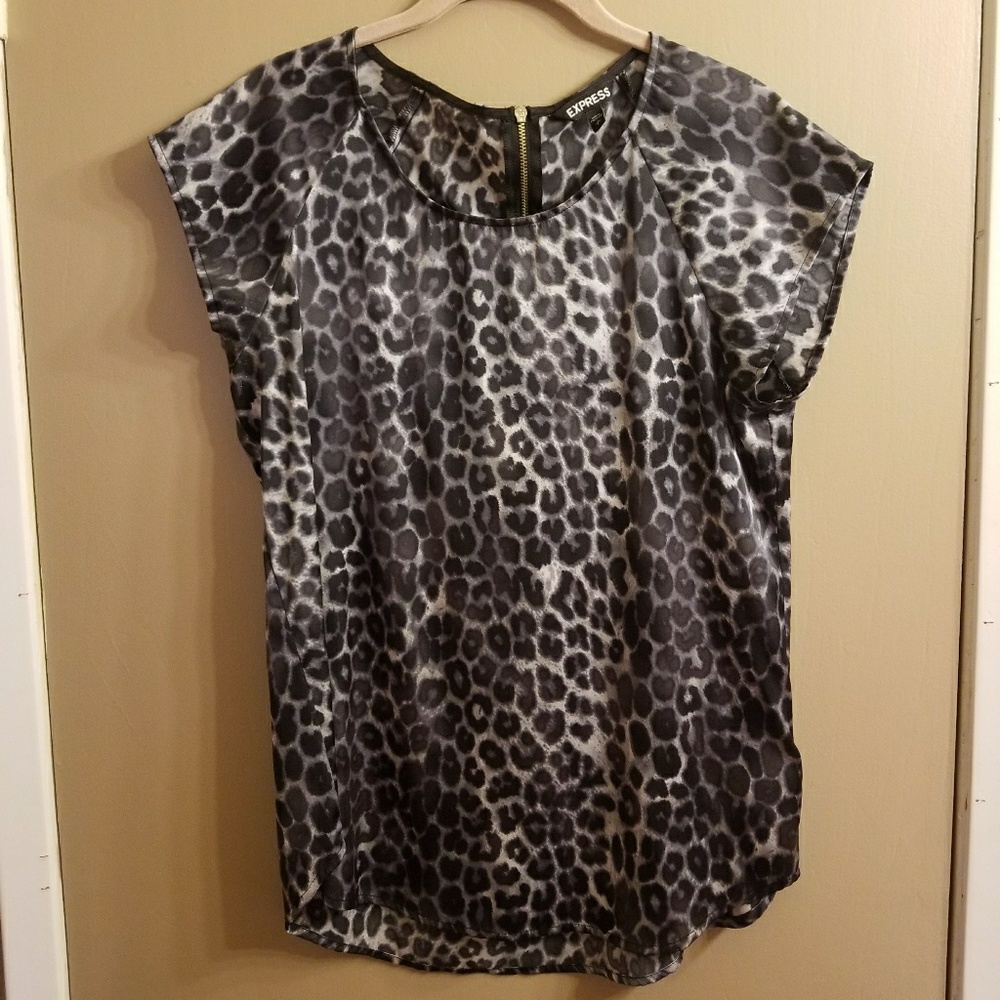 Leopard Print Silky Express Top